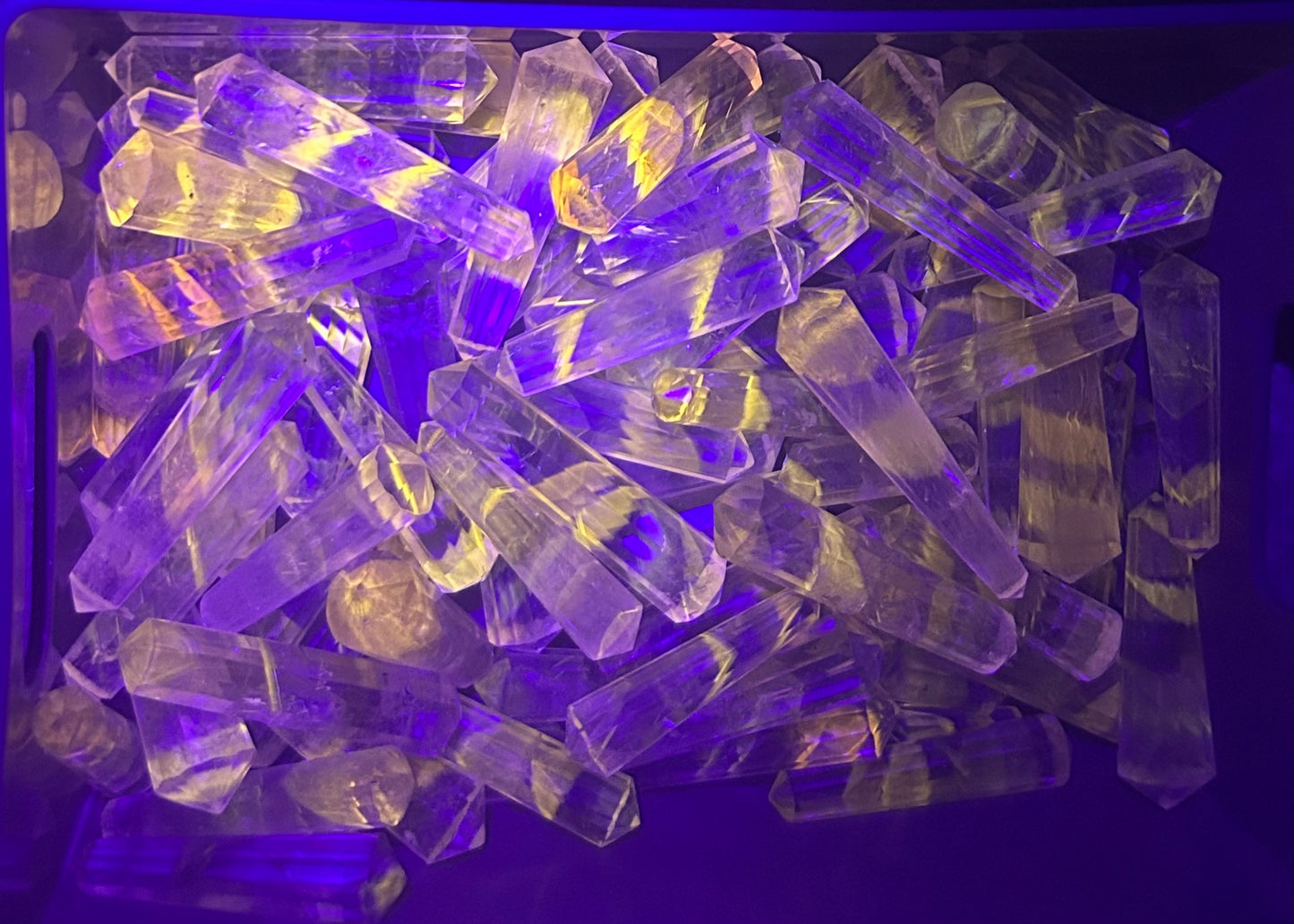 UV Reactive Powerlite in Quartz Vogels - Lilith and Athena Wholesale
