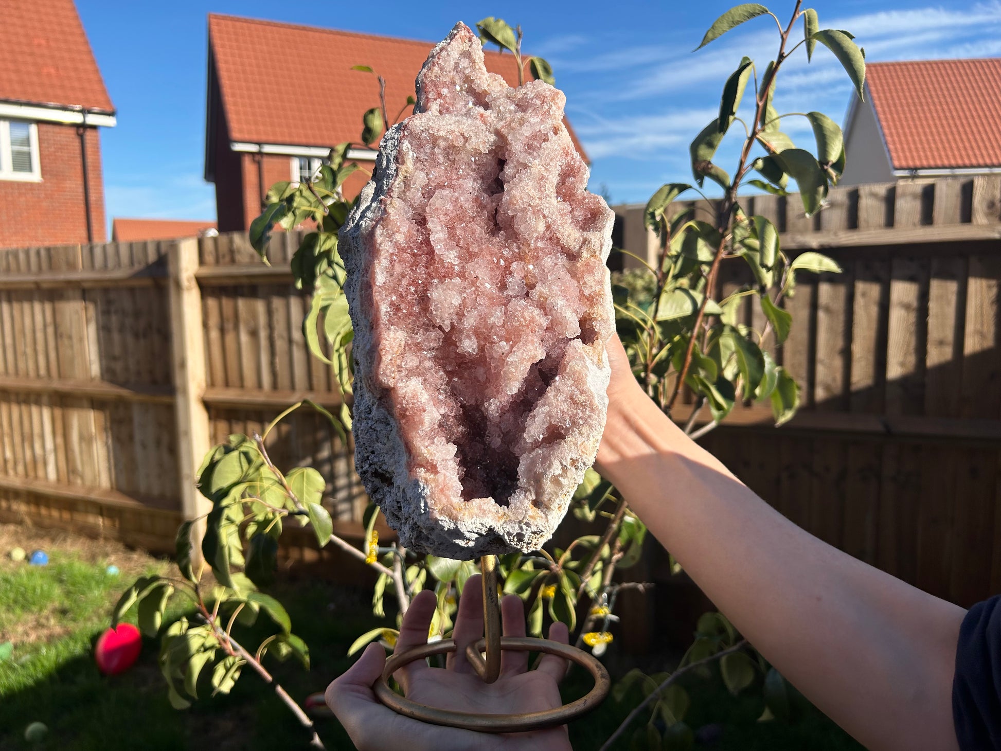 Pink Amethyst Statement on Stand 5kg - Lilith and Athena Wholesale