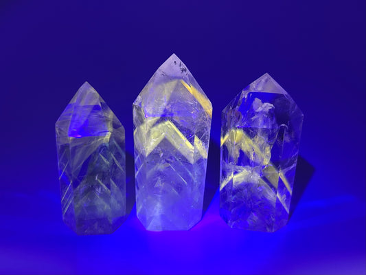 UV Reactive Powellite in Quartz Points