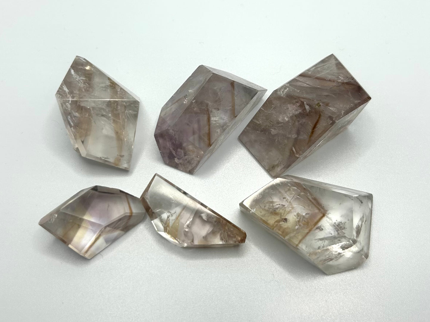 UV Reactive Powellite in Quartz Freeforms