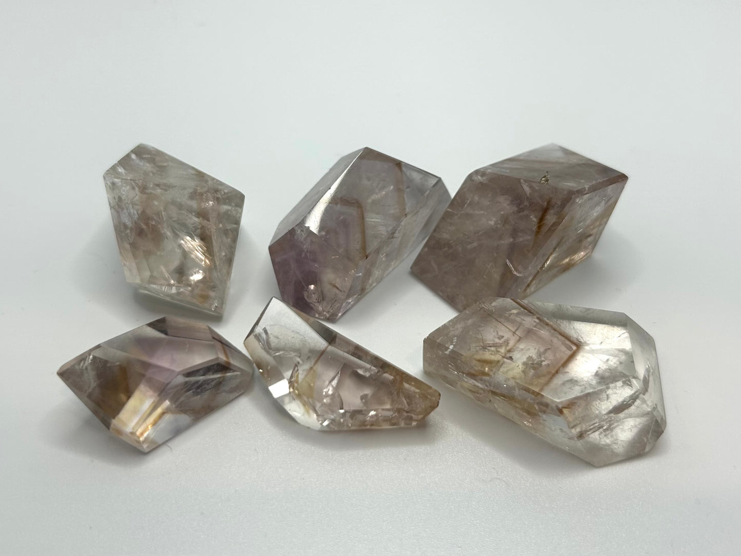 UV Reactive Powellite in Quartz Freeforms